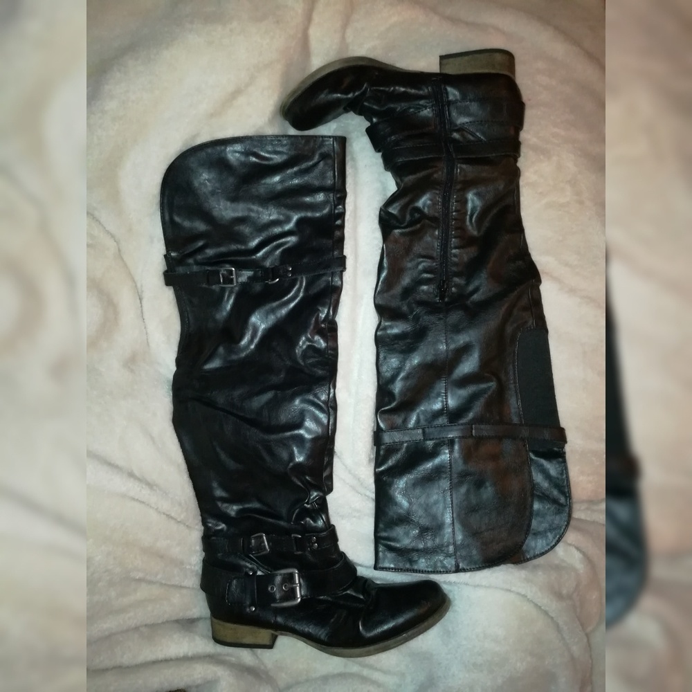 🌎BLACK FAUX LEATHER KNEE HIGH BOOTS